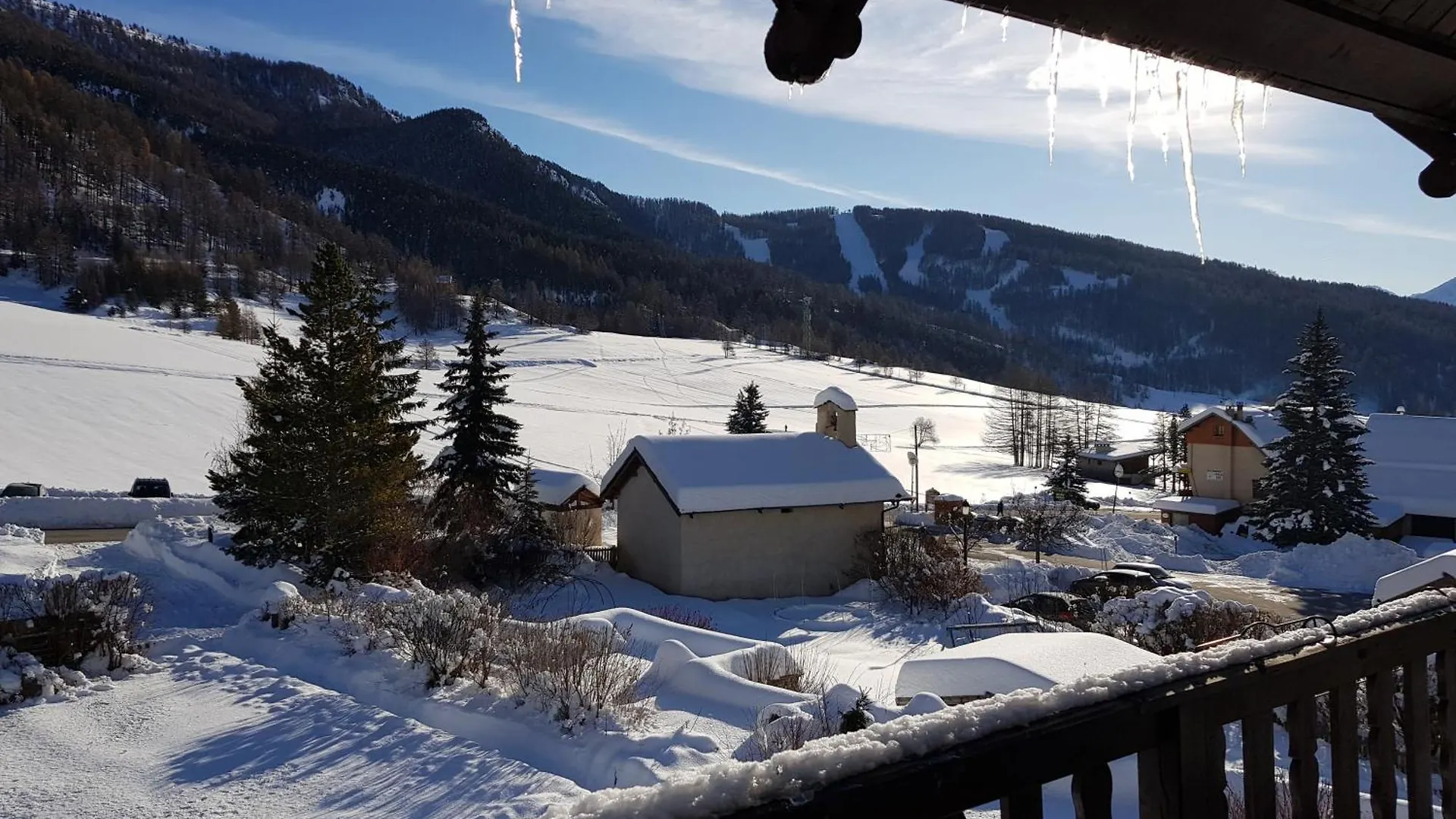 La Girandole Chambre D'Hotes Et Location D'Appartement Arvieux